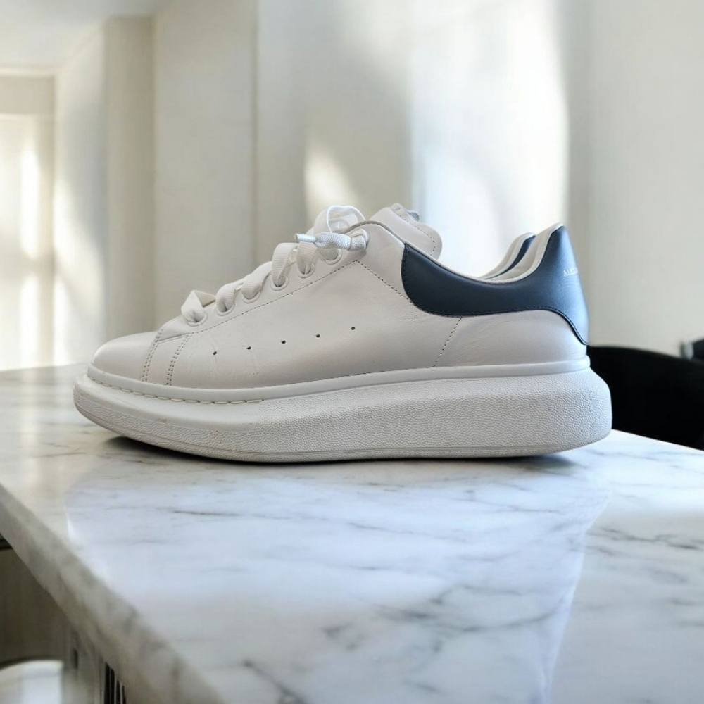 Alexander McQueen Oversized Sneakers Used White And Black Size 13